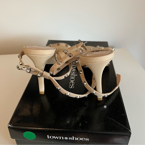 Town shoes studded sandal heels - Picture 3 of 6